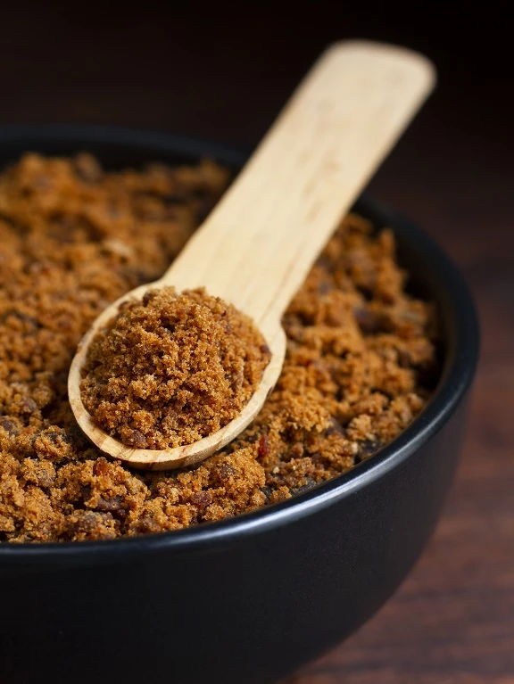 Jaggery powder is a natural and unrefined sweetener made from premium-quality sugarcane juice, offering a healthier alternative to refined sugar.